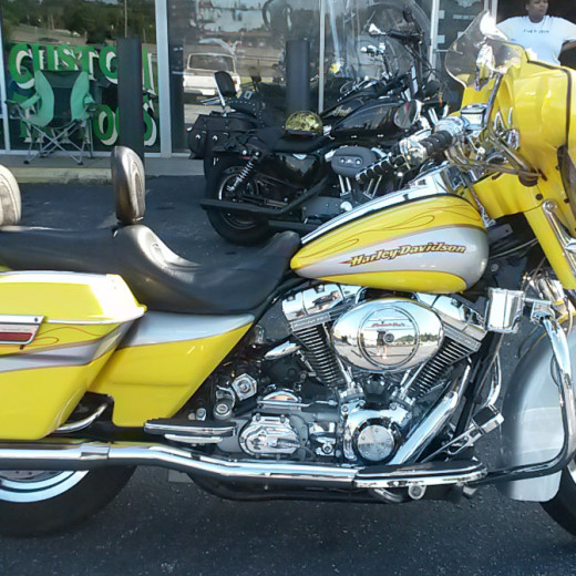 2005 Harley-Davidson FLHTCSE2 Screaming Eagle Electra Glide